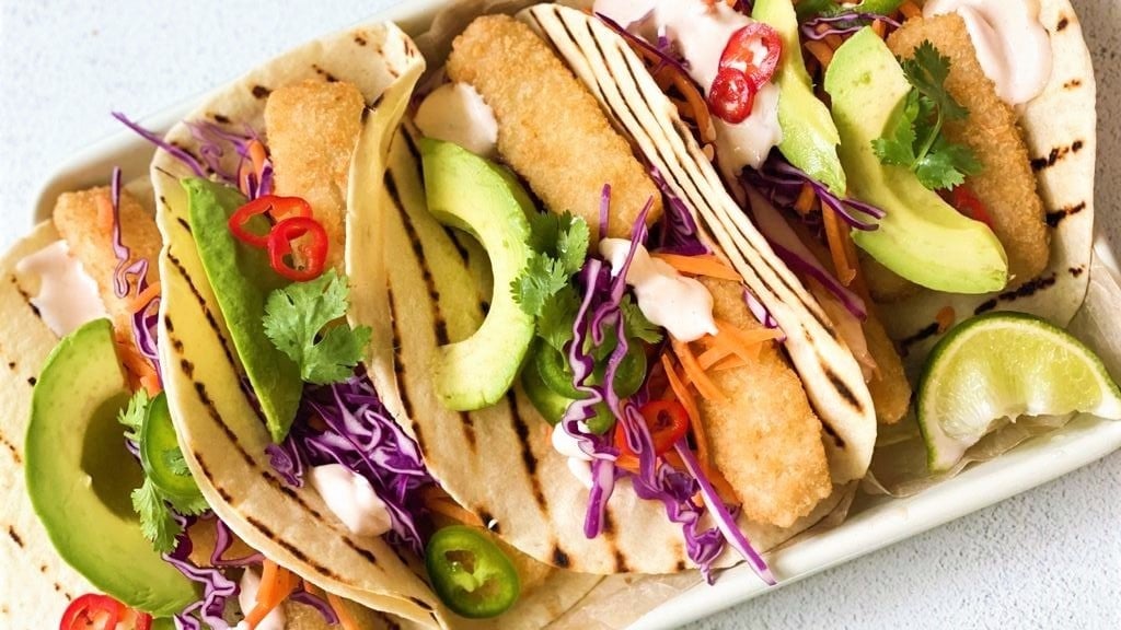 Fish Stick Tacos [thefamilyfoodkitchen.com]